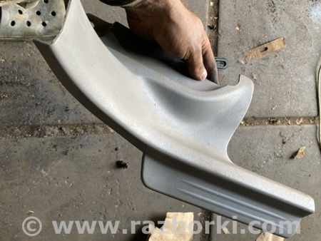 ФОТО Пластик правый для Subaru Forester SG S11 (02-08) Київ