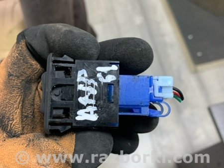 ФОТО Кнопка подогрева сидений для Subaru Forester SG S11 (02-08) Київ