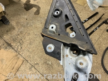 ФОТО Кронштейн передний правый для Subaru Forester SG S11 (02-08) Київ