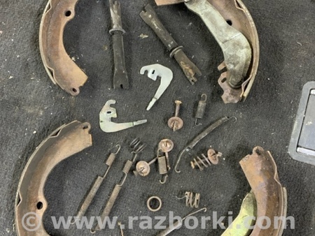 ФОТО Комплект колодок и механизмов ручного торомоза для Subaru Forester SG S11 (02-08) Київ