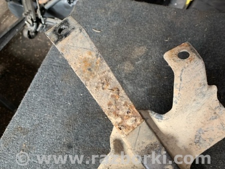 ФОТО Крепление бака левое для Subaru Forester SG S11 (02-08) Київ