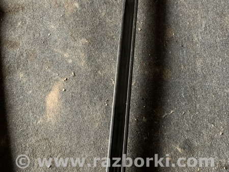 ФОТО Направляющая стекла передняя левая для Subaru Forester SG S11 (02-08) Київ