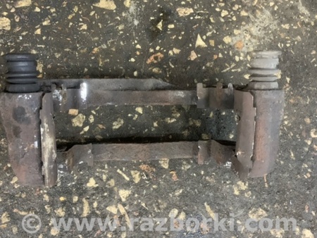 ФОТО Скоба суппорта передняя левая для Subaru Forester SG S11 (02-08) Київ