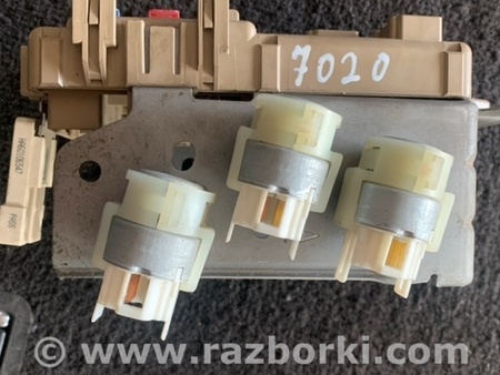 ФОТО Блок предохранителей для Subaru Forester SG S11 (02-08) Київ