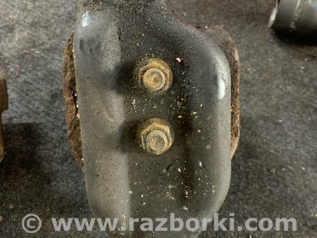 ФОТО Кронштейн правый для Subaru Forester SG S11 (02-08) Київ