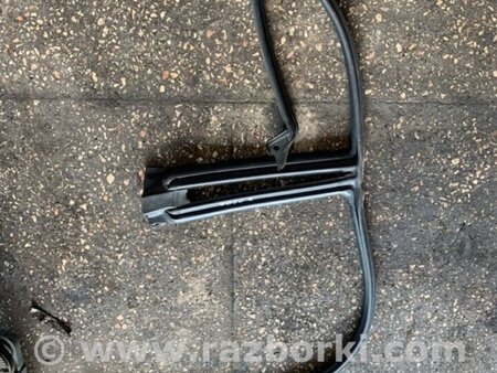 ФОТО Уплотнительная резинка правая для Subaru Forester SG S11 (02-08) Київ