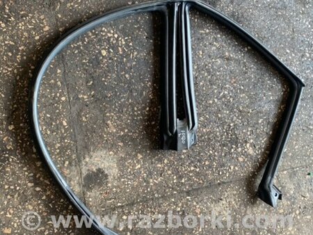 ФОТО Уплотнительная резинка левая для Subaru Forester SG S11 (02-08) Київ