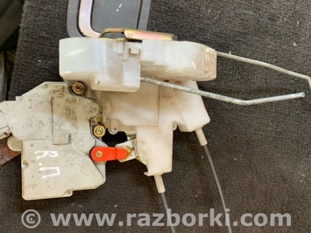ФОТО Замок двери передний правый для Subaru Forester SG S11 (02-08) Київ