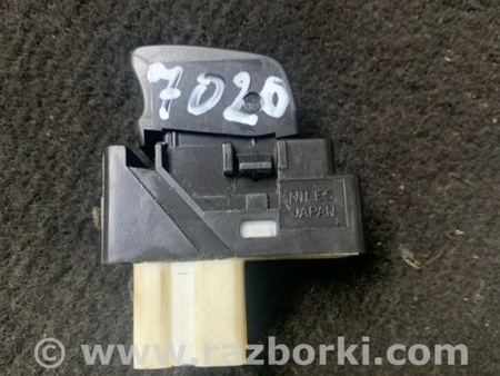 ФОТО Кнопка стеклоподъемника передняя левая для Subaru Forester SG S11 (02-08) Київ