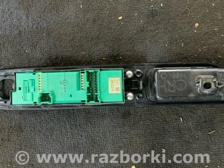 ФОТО Кнопка стеклоподъемника передняя правая для Subaru Forester SG S11 (02-08) Київ