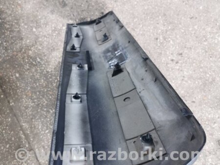 ФОТО Накладка на дверь передняя правая для Subaru Forester SG S11 (02-08) Київ