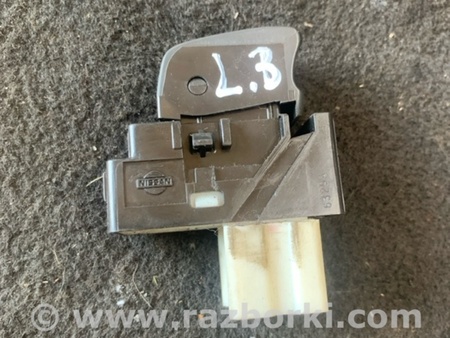 ФОТО Кнопка стеклоподъемника передняя правая для Subaru Forester SG S11 (02-08) Київ