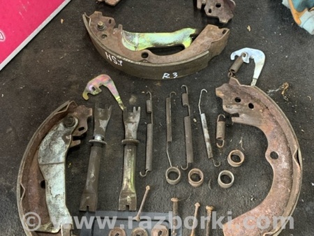 ФОТО Комплект колодок и механизмов ручного торомоза для Subaru Forester SG S11 (02-08) Київ