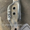 Кронштейн левый Subaru Forester SG S11 (02-08)