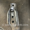 Кронштейн правый Subaru Forester SG S11 (02-08)
