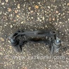 Скоба суппорта передняя левая Subaru Forester SG S11 (02-08)