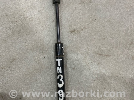 ФОТО Амортизатор капота для Audi (Ауди) A8 III D4 4H (09-17) Київ