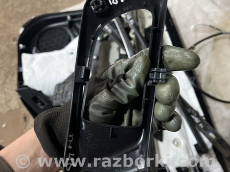 ФОТО пластик двери для Subaru Legacy VII BW (19-25) Київ