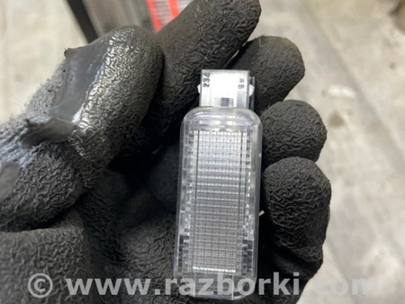 ФОТО Плафон подсветки багажника для Porsche Macan I 95B +FL (13-18) Київ