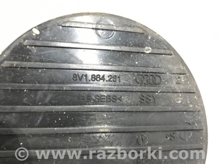 ФОТО Вкладыш подстаканника для Audi (Ауди) A3 III 8V (12-20) Київ