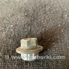 Клапан левый Subaru Outback III BP/BL (03-09)