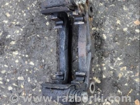 ФОТО Скоба суппорта передняя левая для Subaru Outback III BP/BL (03-09) Київ