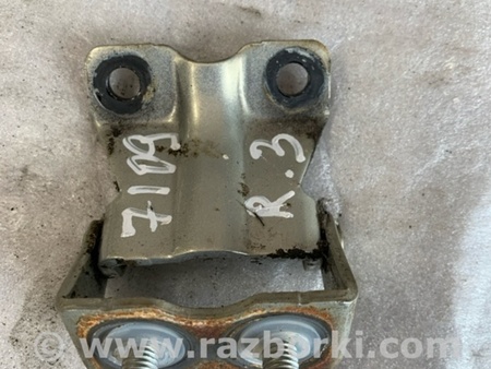 ФОТО Петля багажника задняя правая для Subaru Outback III BP/BL (03-09) Київ