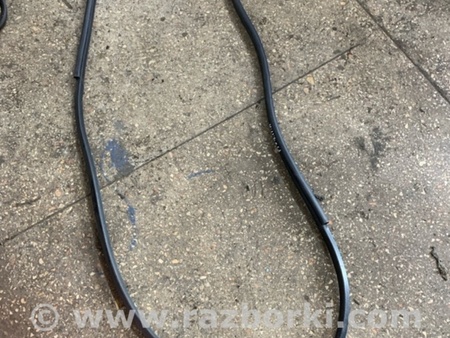 ФОТО Уплотнительная резинка передняя правая для Subaru Outback III BP/BL (03-09) Київ