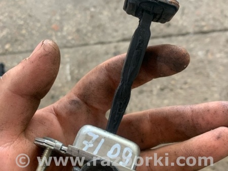 ФОТО Ограничитель двери передний правый для Subaru Outback III BP/BL (03-09) Київ