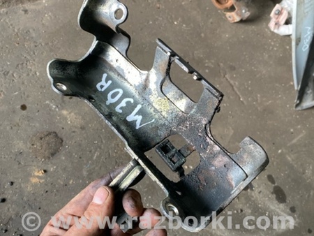 ФОТО Кронштейн правый для Subaru Outback III BP/BL (03-09) Київ