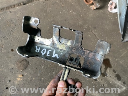 ФОТО Кронштейн правый для Subaru Outback III BP/BL (03-09) Київ