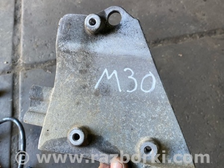 ФОТО Кронштейн для Subaru Outback III BP/BL (03-09) Київ