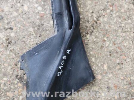 ФОТО Уплотнительная резинка правая для Subaru Outback III BP/BL (03-09) Київ