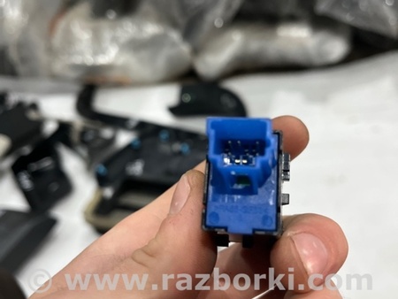 ФОТО Кнопка для Subaru Legacy VII BW (19-25) Київ