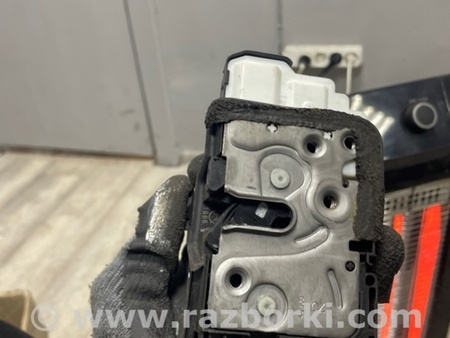 ФОТО Замок боковой двери для Volvo XC90 II SPA (2015-) Київ