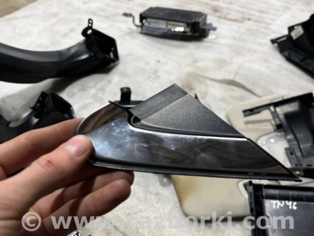 ФОТО Пластик для Subaru Legacy VII BW (19-25) Київ