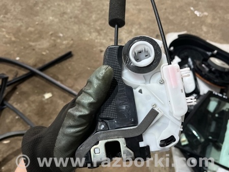 ФОТО Замок боковой двери для Subaru Legacy VII BW (19-25) Київ