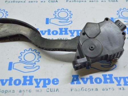 ФОТО Педали для Toyota Camry 50 XV50 (11-14) Одеса