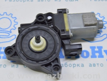 ФОТО Боковая форточка для Volkswagen Tiguan (11-17) Одеса