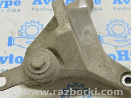 ФОТО Крепление двигателя и кпп для Audi (Ауди) A8 II D3 4E (02-09) Одеса