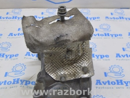 ФОТО Крепление двигателя и кпп для Audi (Ауди) Q5 I 8R (08-17) Одеса