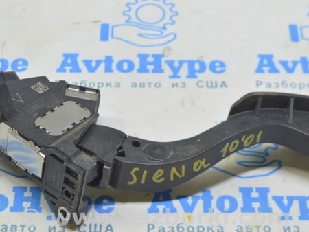 ФОТО Педали для Toyota Sienna (11-16) Одеса