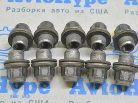 ФОТО Диски для Toyota Sienna (11-16) Одеса