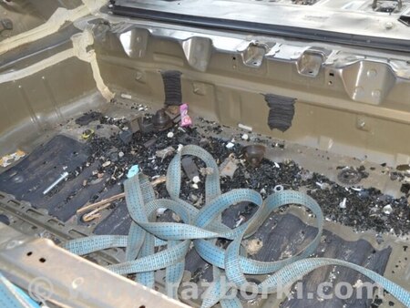 ФОТО Кузов-жесть для Toyota Sienna (11-16) Одеса
