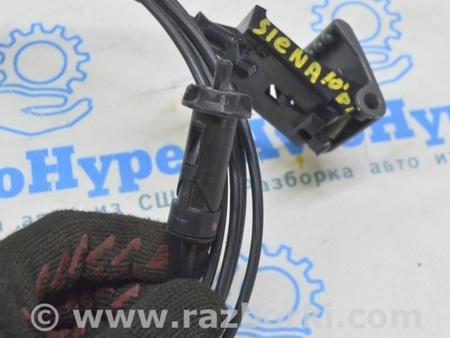 ФОТО Лючок бензобака для Toyota Sienna (11-16) Одеса
