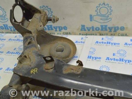 ФОТО Подрамник для Toyota Sienna (11-16) Одеса