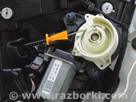 ФОТО Дверь задняя правая для Volkswagen Touareg (18-...) Одеса