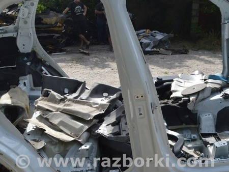 ФОТО Стойка амортизатора для Volkswagen Touareg (18-...) Одеса