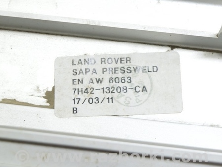 ФОТО Отделка стоек и проемов для Land Rover Range Rover Vogue (2002-...) Одеса