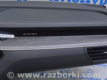 ФОТО Передняя панель для Audi (Ауди) Q8 E-TRON (22-25) Одеса